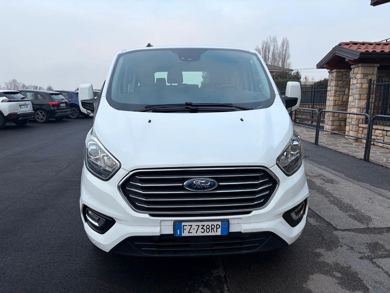 Ford Tourneo Custom 320 2.0 TDCi 130CV Trend 9 posti