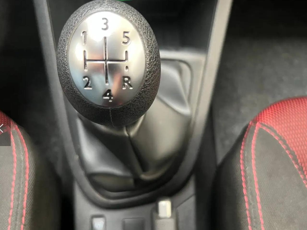 Renault Clio 1.2 75CV 5 porte Life Perfetta Si Neopatentati .