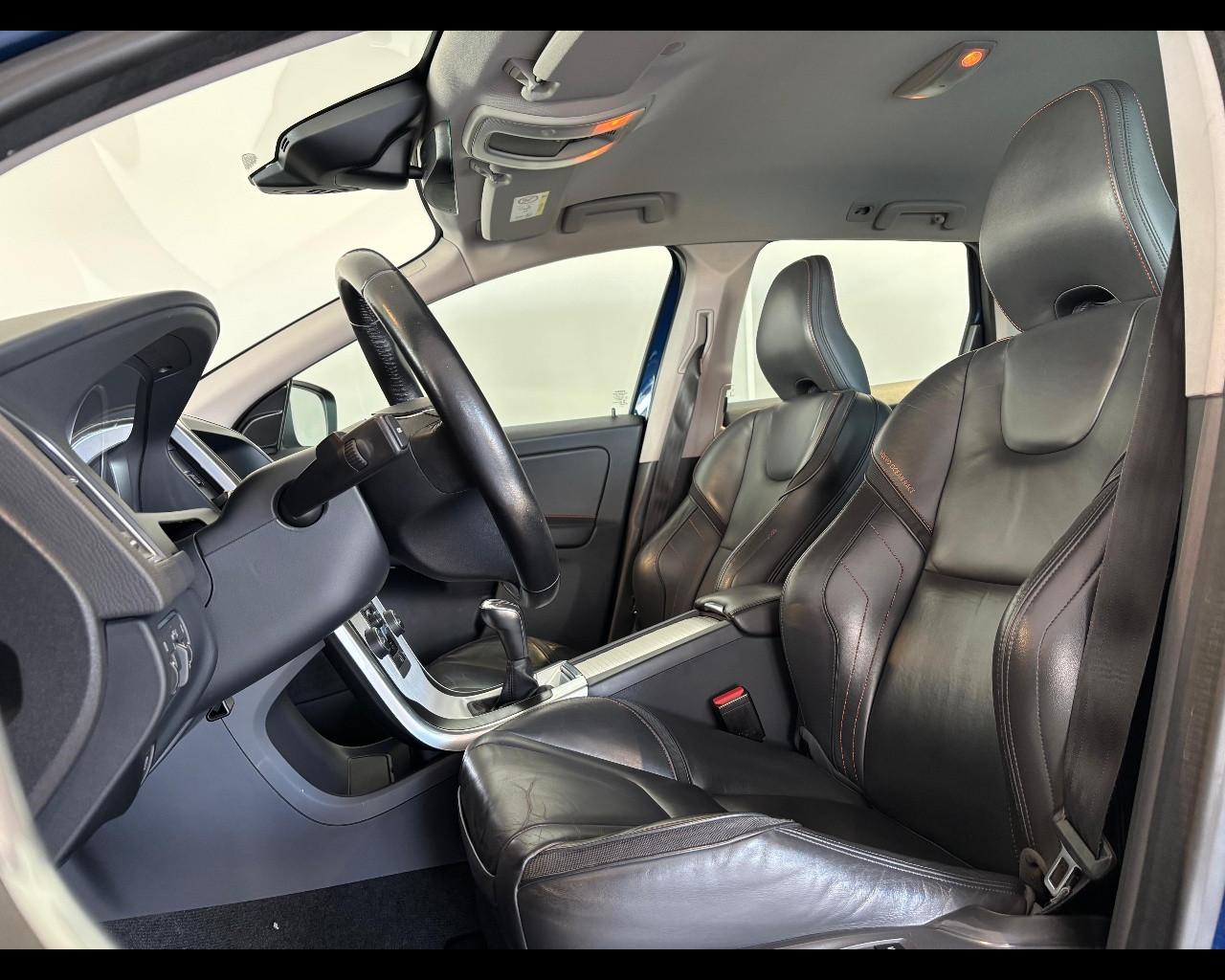VOLVO XC60 D3 SUMMUM