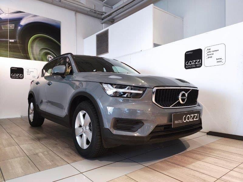 Volvo XC40 (2017-->) D3 Geartronic Momentum