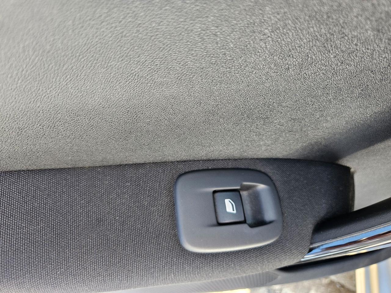 Peugeot 208 PureTech 82 5 porte Allure GPL