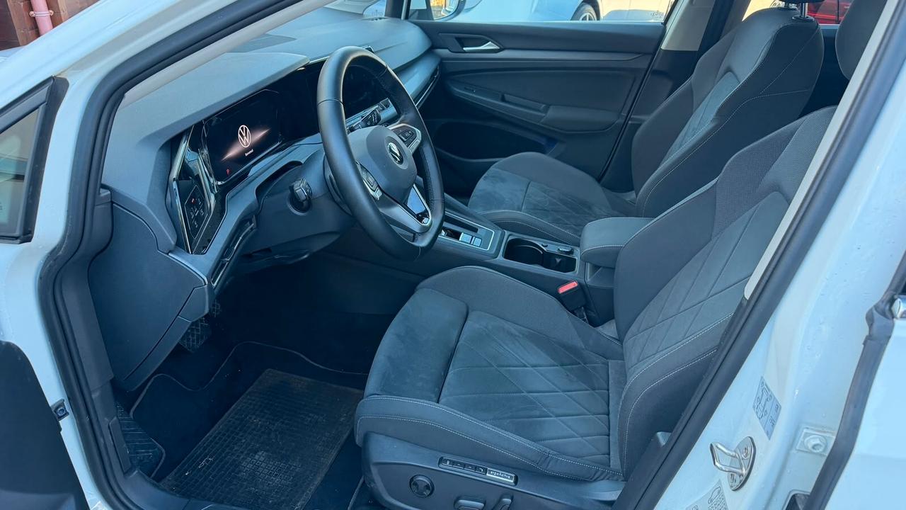 Volkswagen Golf 8 2.0 TDI DSG Style
