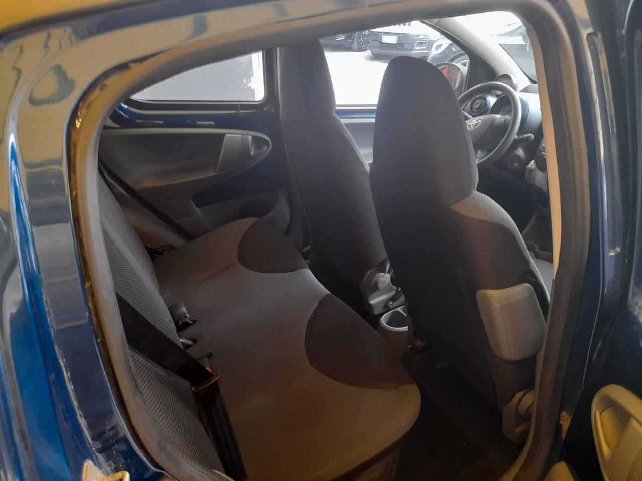 Toyota Aygo 1.0cc benzina 12 mesi garanzia-2007