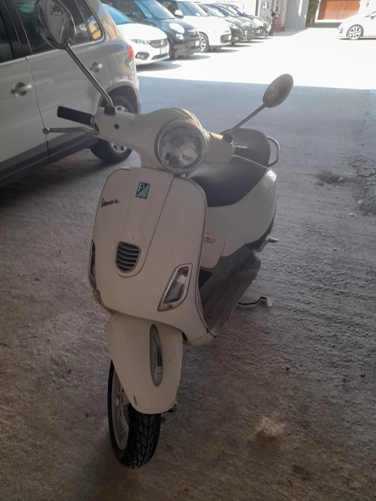 Piaggio Vespa 50 cc benzina(PRIVATO)-2013