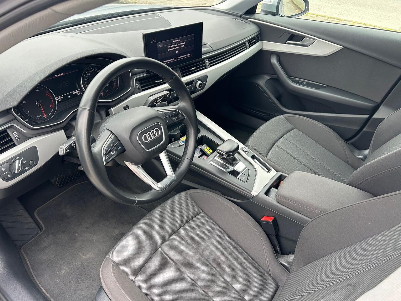 Audi A4 Business 2.0 30 TDI MHEV #9673