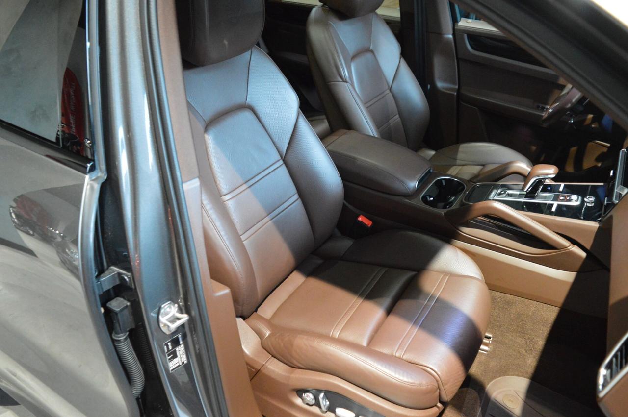 Porsche Cayenne Coupé 3.0 V6 E-Hybrid