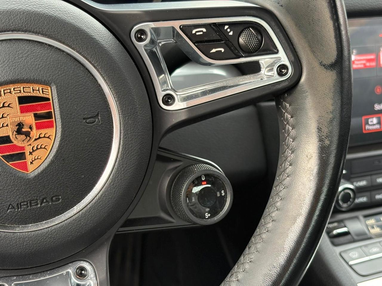 Porsche Cayman 718 2.0 300cv