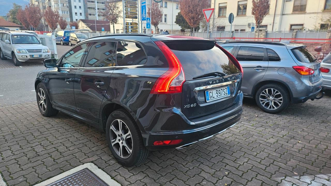 Volvo XC 60 2.4 d4 awd 181cv geartronic NAVY-CAM-SED.RISC