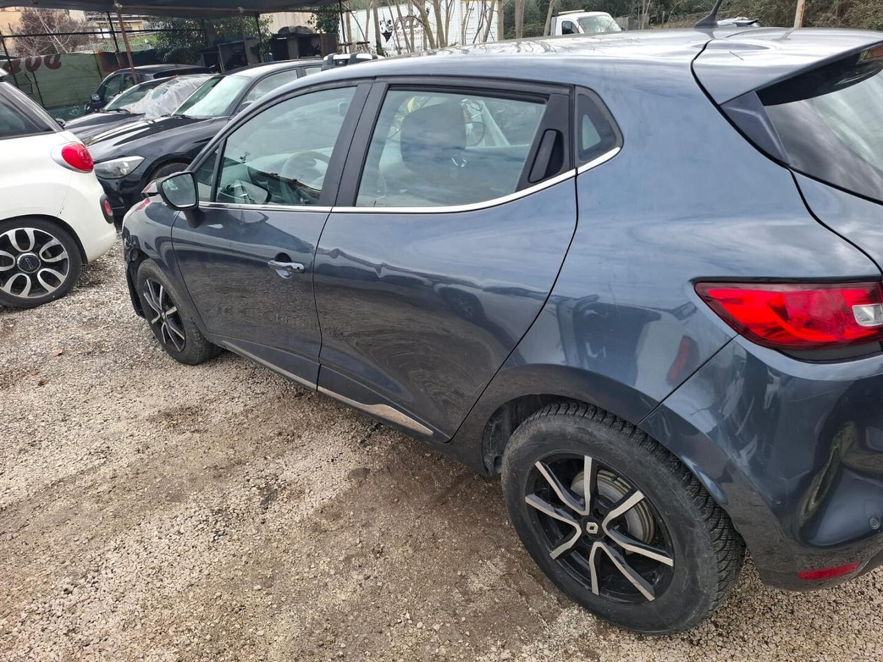 RENAULT CLIO TCE BENZINA/GPL INCIDENTATA MARCIANTE