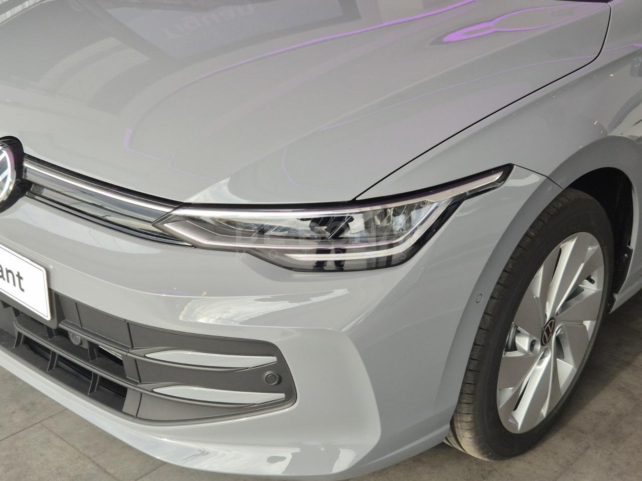 Volkswagen Golf variant 2.0 tdi life 150cv dsg