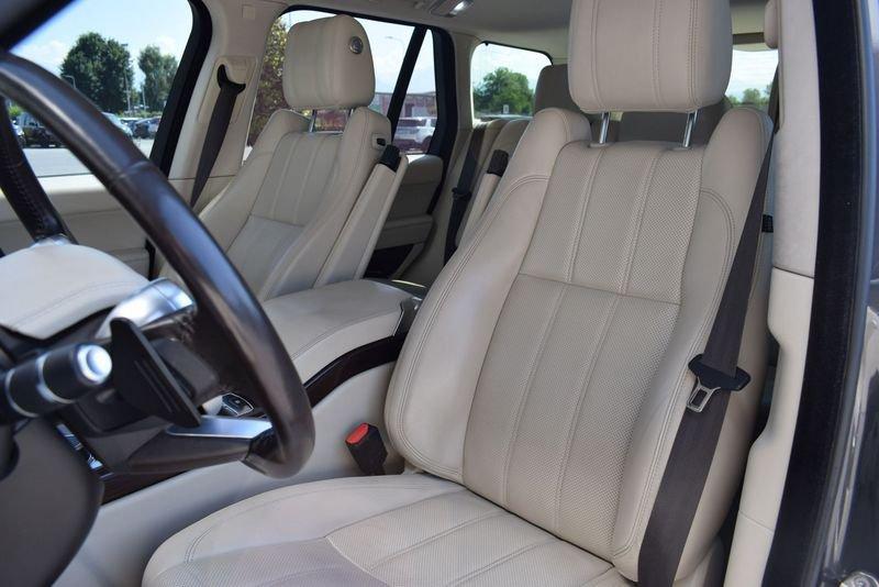 Land Rover Range Rover 4.4 SDV8 Vogue