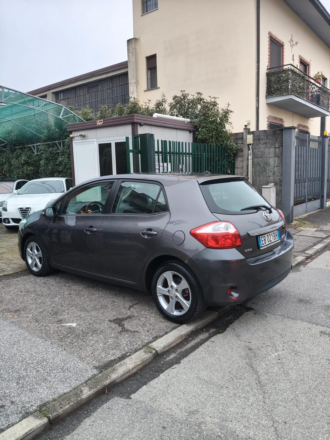 Toyota Auris 1.4 D-4D 5 porte Sol