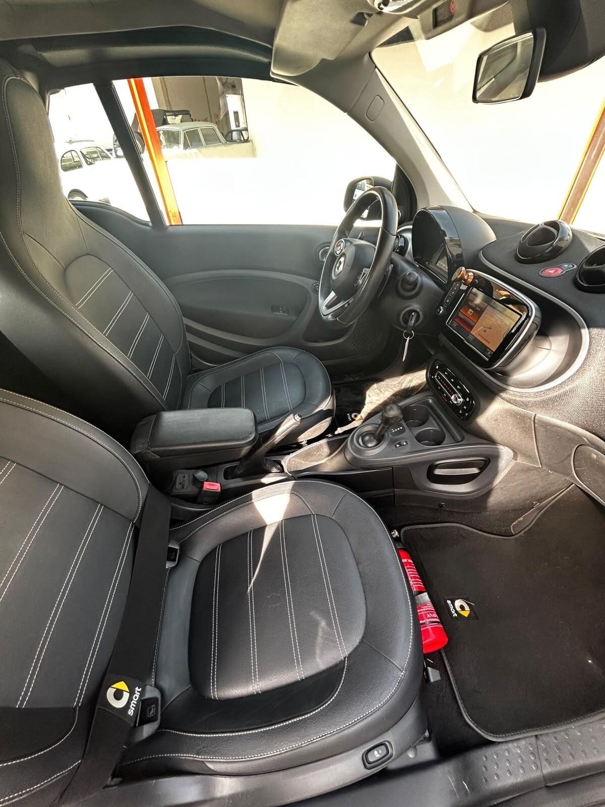 Smart ForTwo 0.9 Turbo 90cv Twinamic Prime Brabus Look