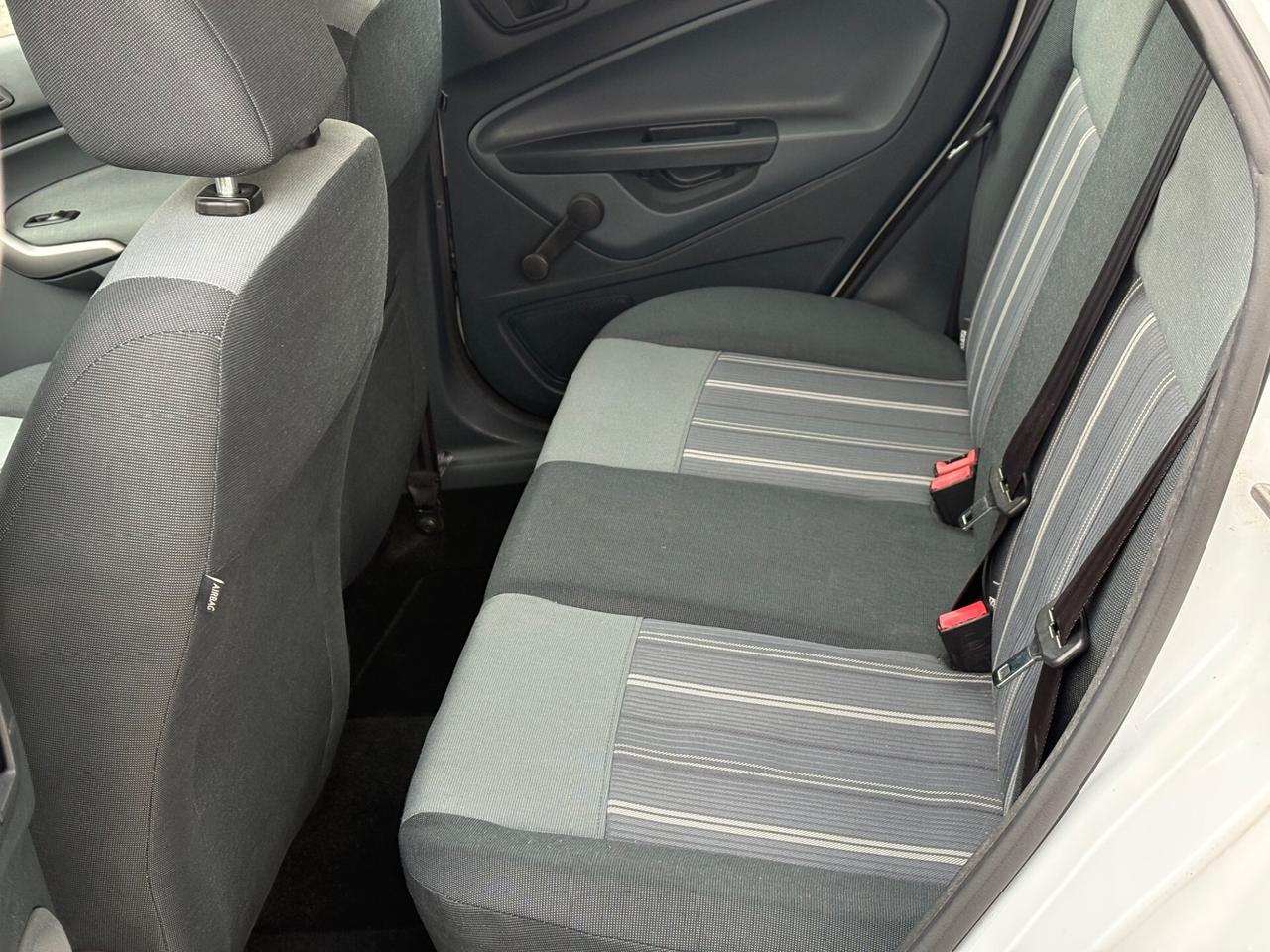 Ford Fiesta 1.4 5 porte Bz.- GPL Titanium