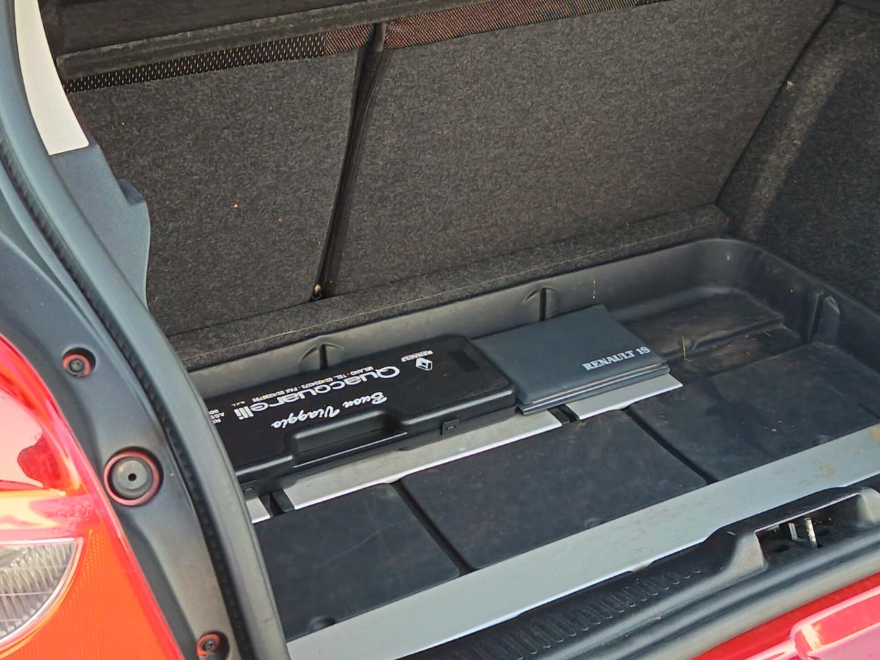 Renault Clio 1.2 16V 5 porte Le Iene