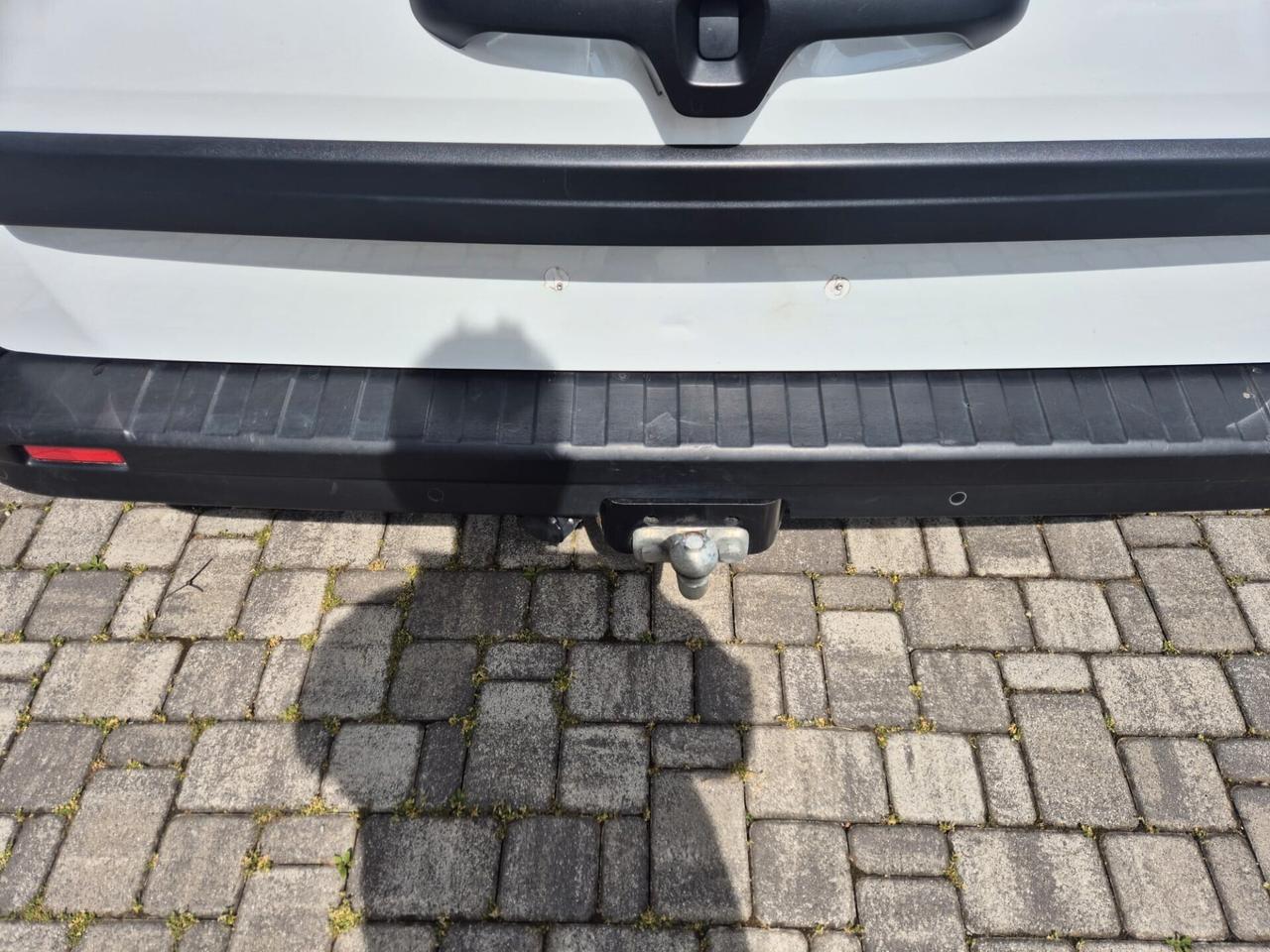 Renault Trafic EXPRESSION DCI 120CV - 9 POSTI - GANCIO TRAINO
