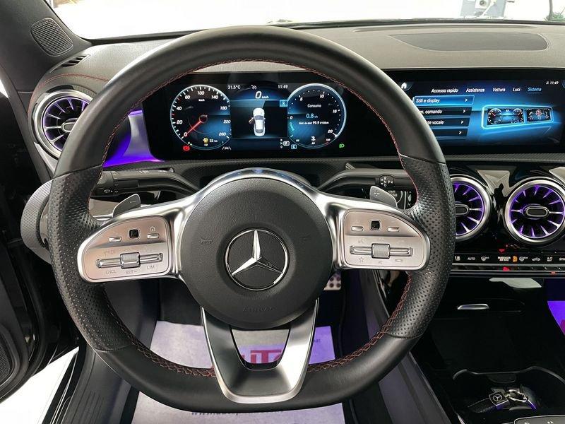 Mercedes-Benz CLA Coupé CLA 200 d Automatic Premium/Ambient/Cerchi