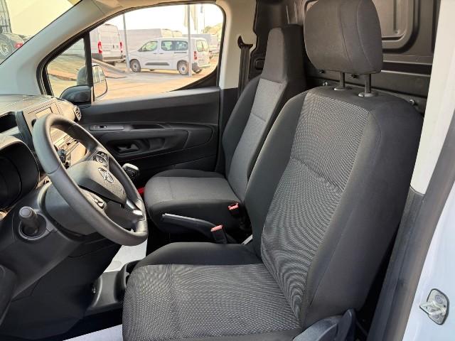 Opel COMBO L2 130