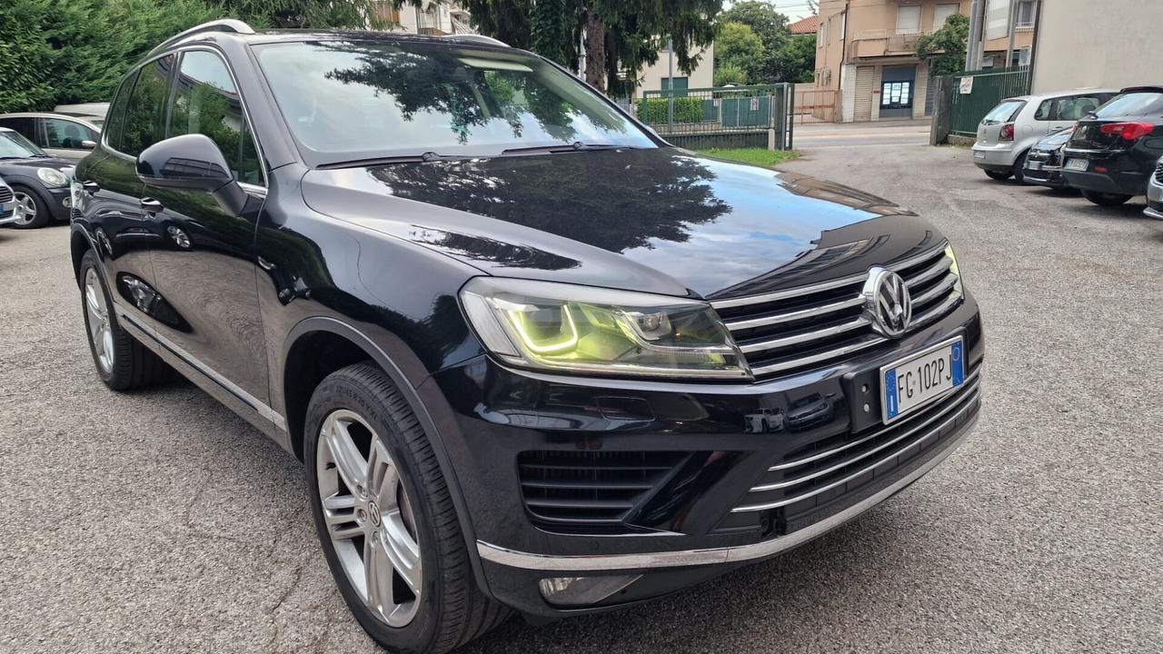 Volkswagen Touareg 3.0 TDI 204 CV tiptronic BlueMo