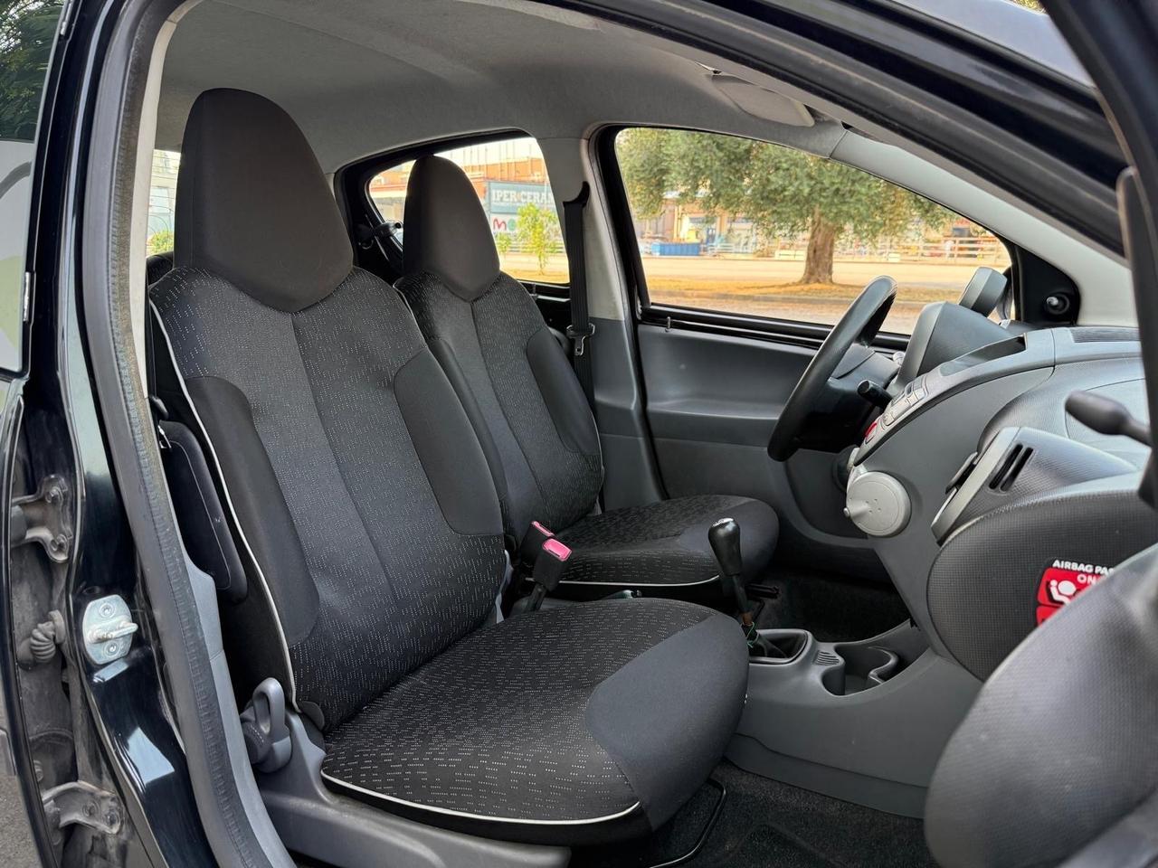 Peugeot 107 1.0 68CV 130mila KM Super Full 2010