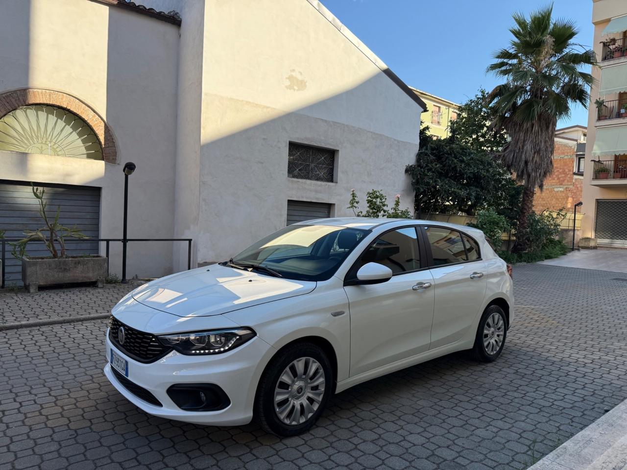 Fiat Tipo 1.6 Mjt S&S 5 porte Easy Business