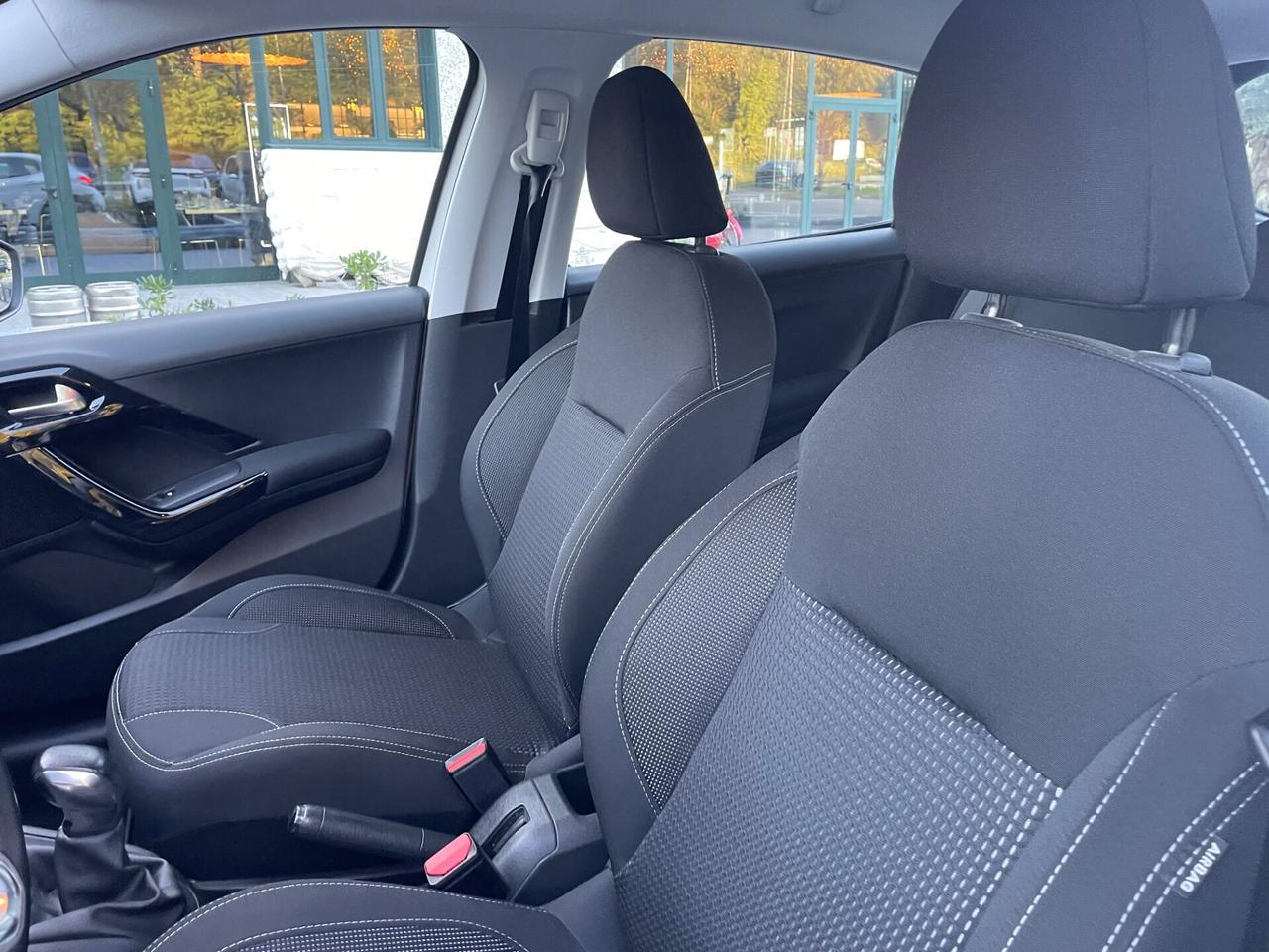 Peugeot 208 BlueHDi 75 5 porte Allure*Navi*Solo 40000km*