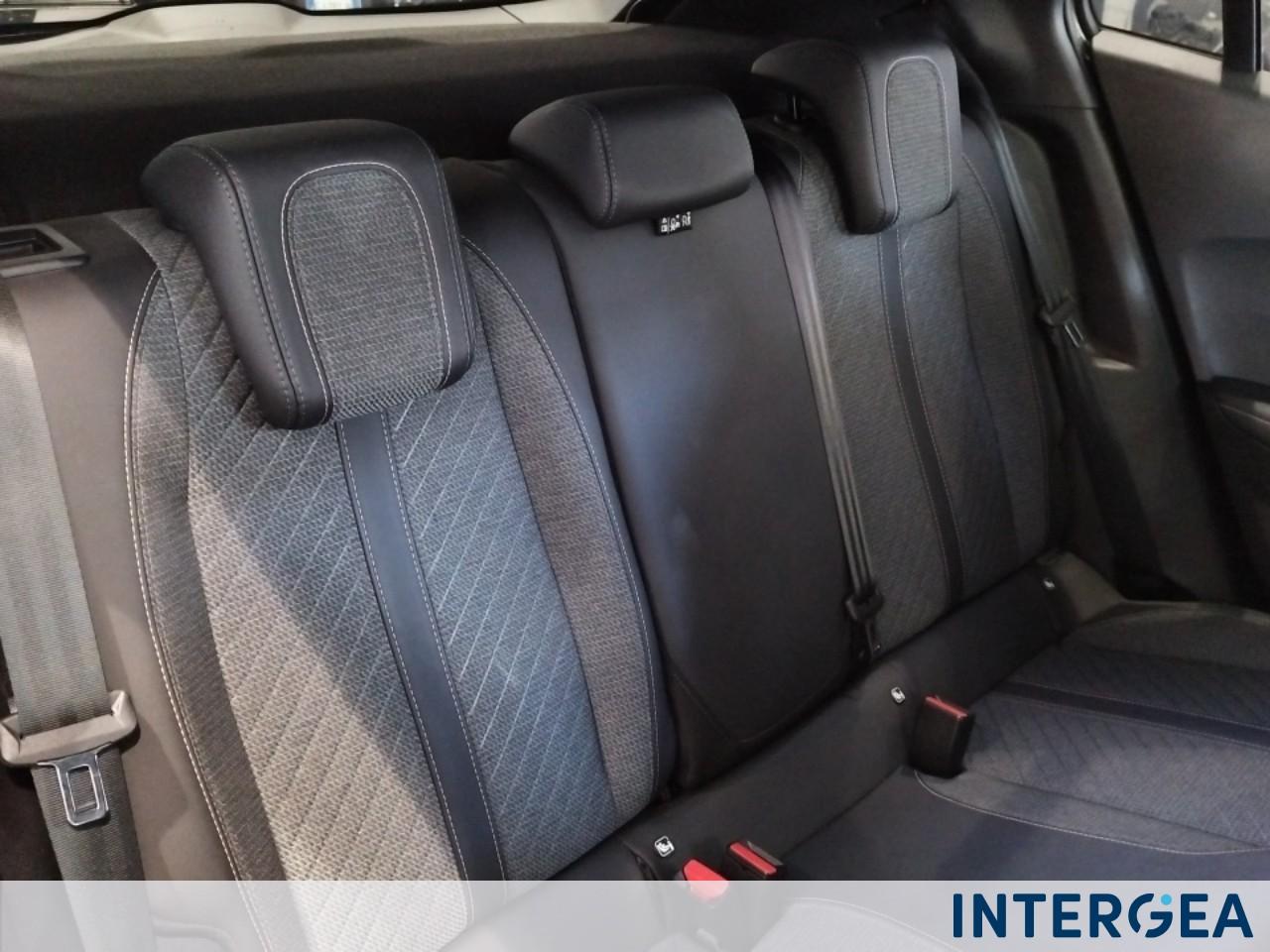 PEUGEOT 2008 1.2 puretech Allure s&s 130cv eat8