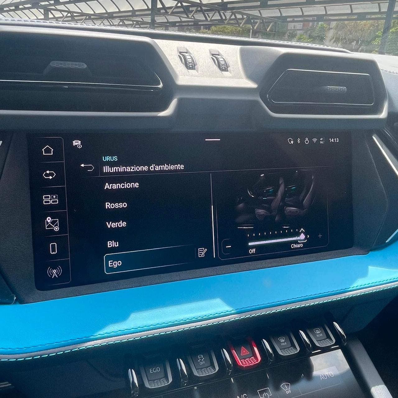 Lamborghini Urus 4.0 SE 2.000KM