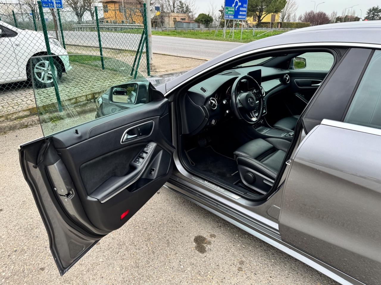 Mercedes-benz CLA 220 d Automatic Premium