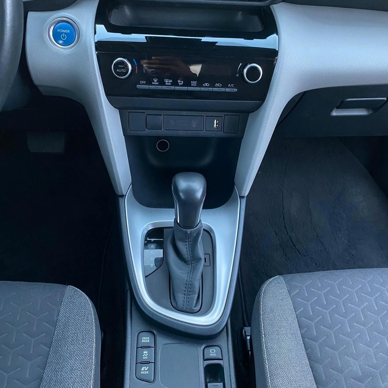 Toyota Yaris Cross 1.5 Hybrid 5p. E-CVT Business