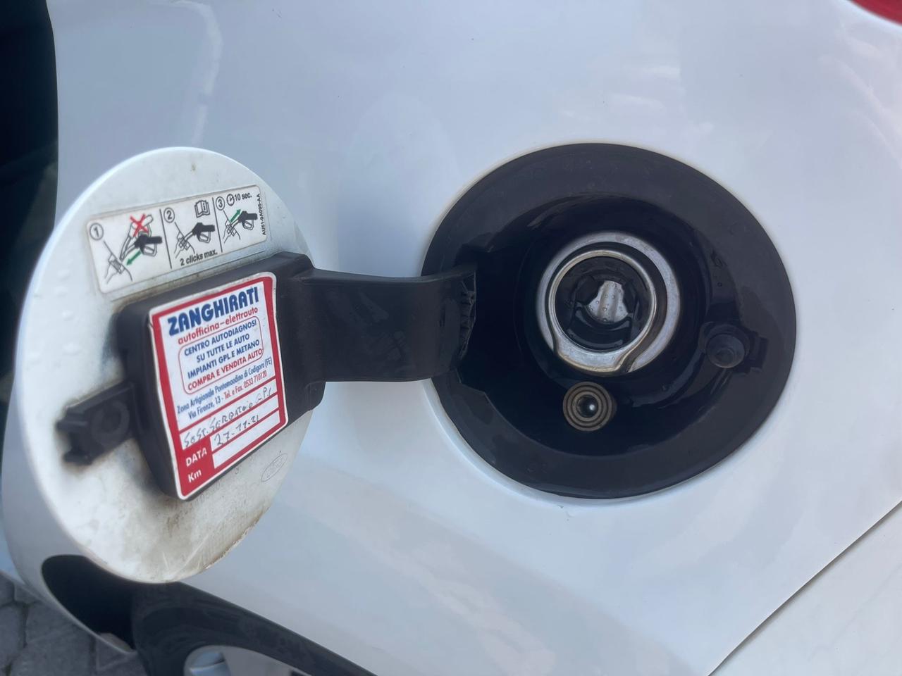 Ford Fiesta 1.4 5 porte Bz.- GPL Titanium