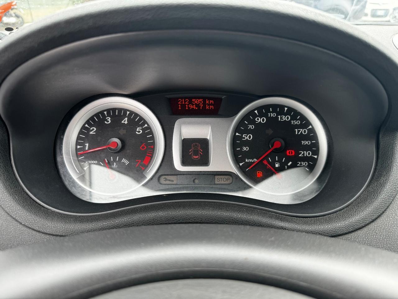 Renault Clio 1.2 16V 3 porte Confort
