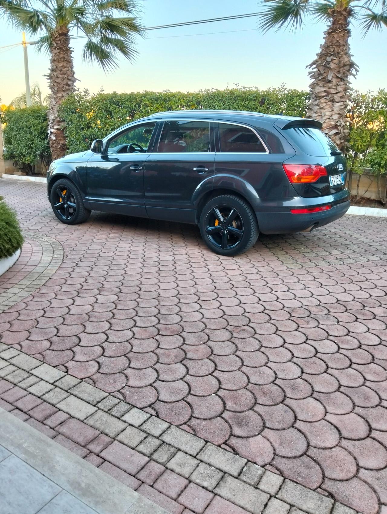 Audi Q7 3.0 V6 TDI 233CV quattro tiptronic