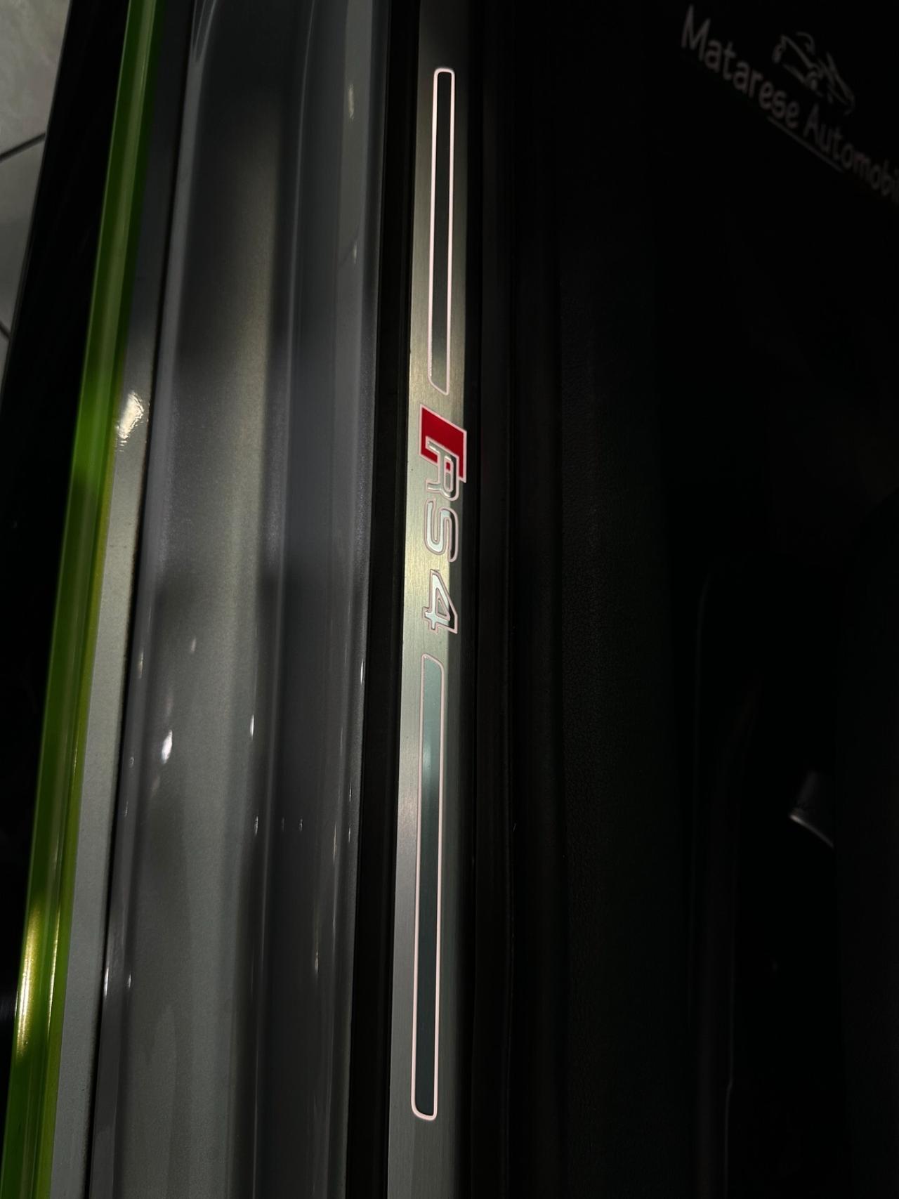 Audi RS4 2.9cc 450cv SediliMassaggianti Matrix B&O Radar TagliandiAudi WRAPPING