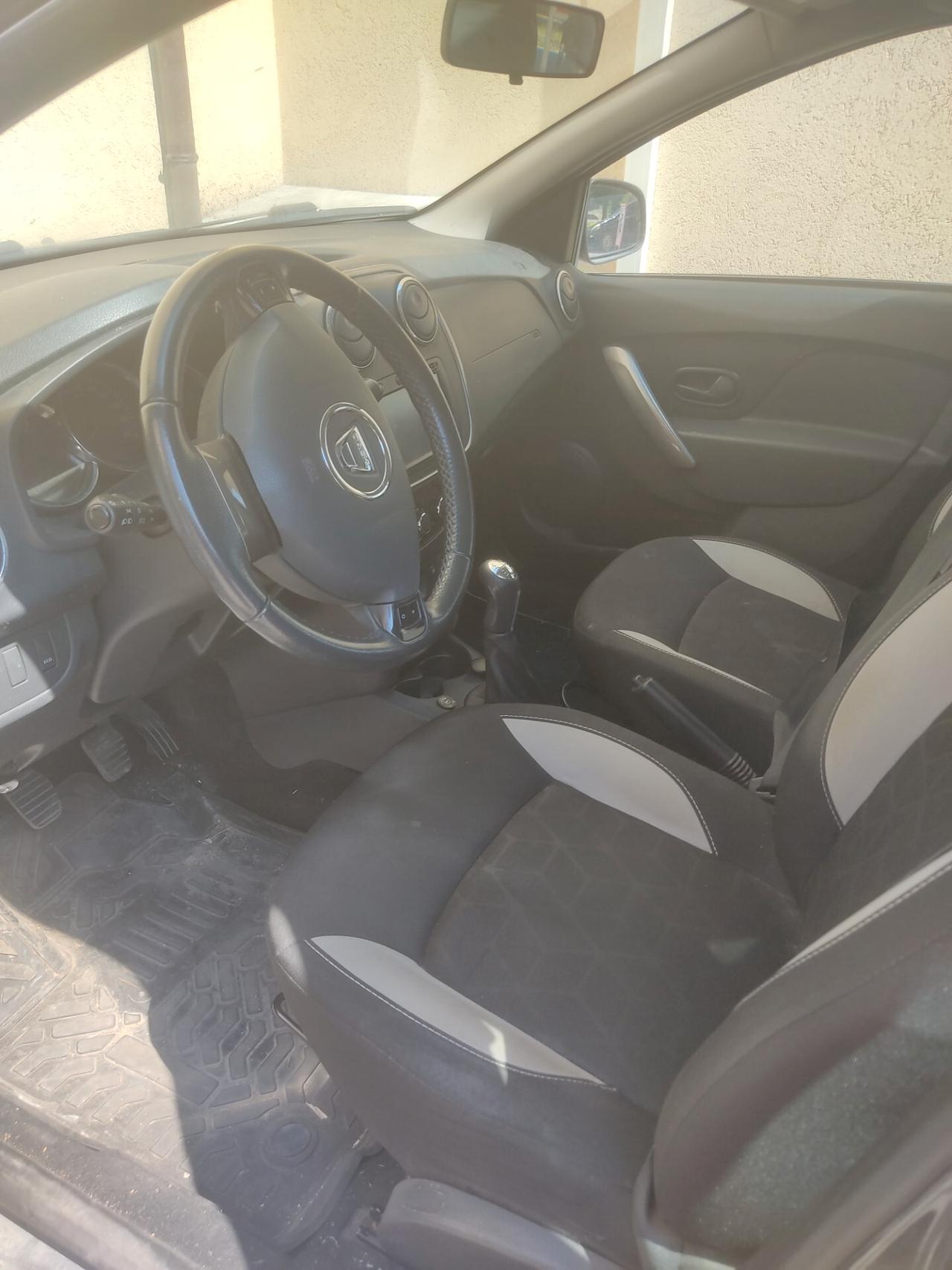 Dacia Sandero 0.9 TCe 12V TurboGPL 90CV GPL appena revisionato