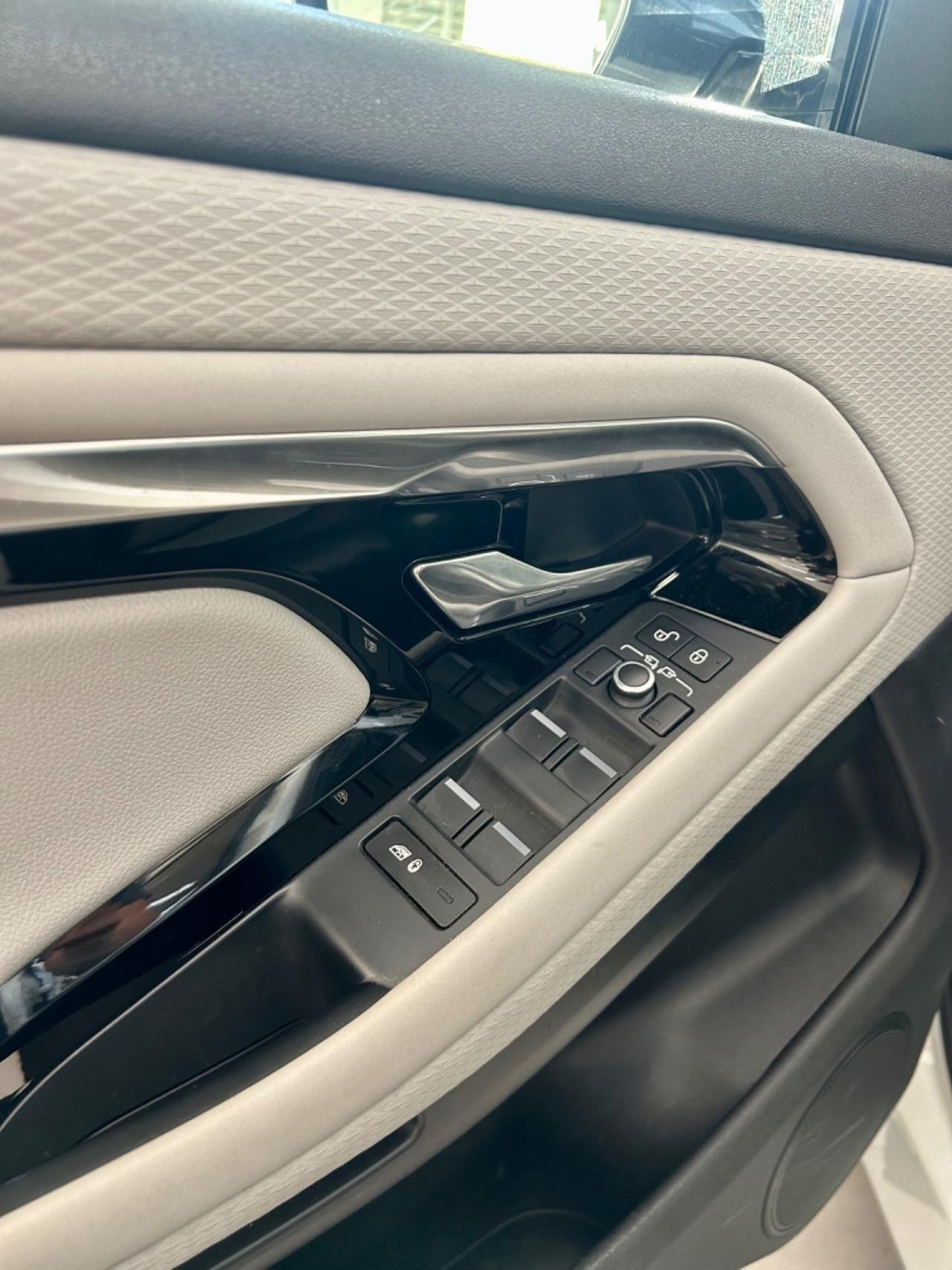RANGE ROVER EVOQUE 150 CV R-Dynamic FINANZIABILE