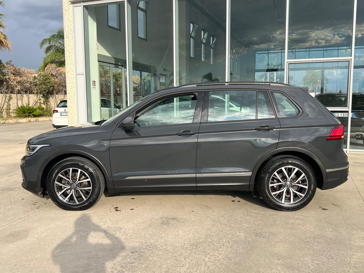Volkswagen Tiguan 2.0 TDI 150 CV DSG Life - possibilità noleggio no scoring