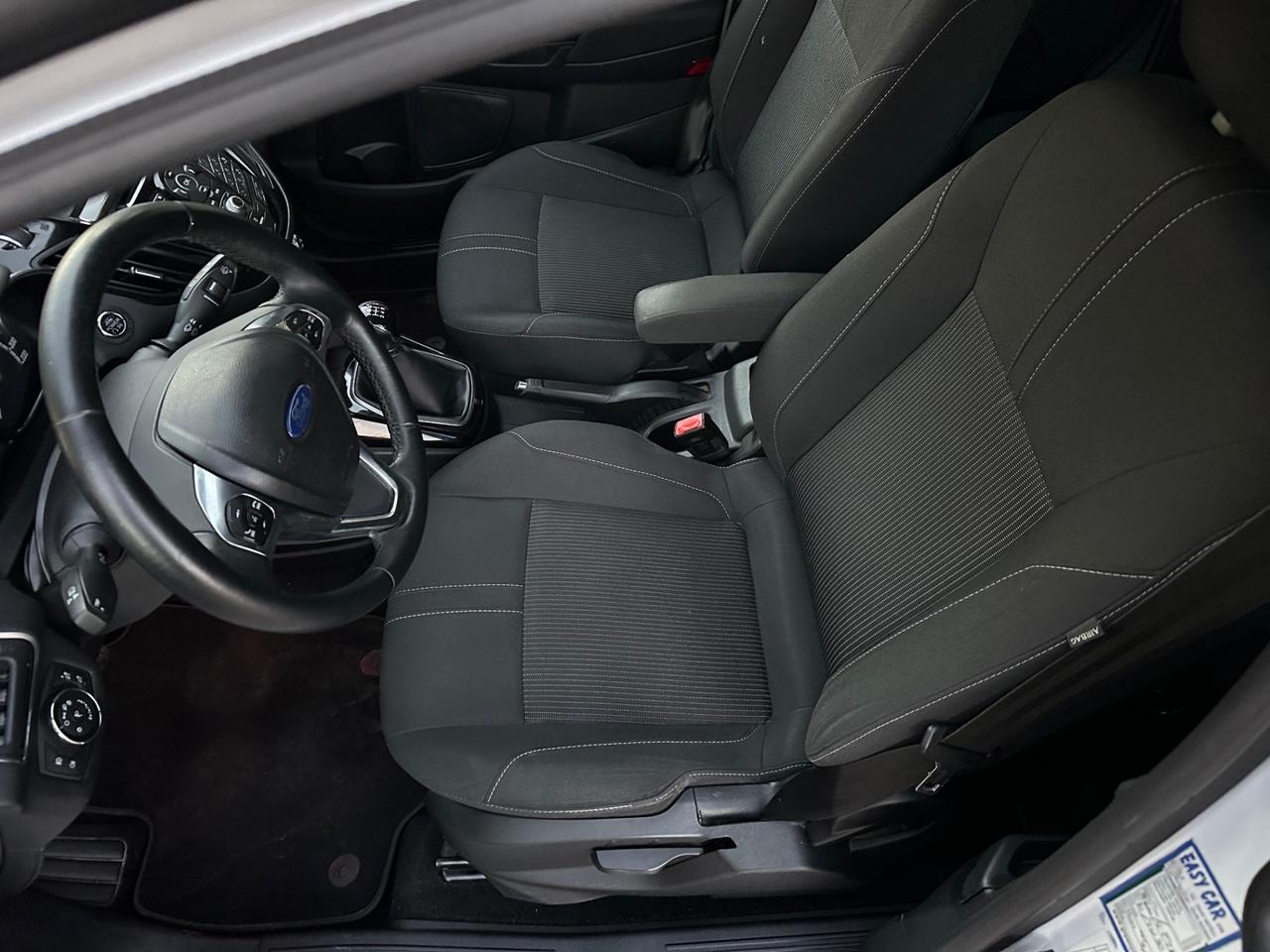 Ford B-Max 1.4 90 CV GPL Titanium Neopatentati