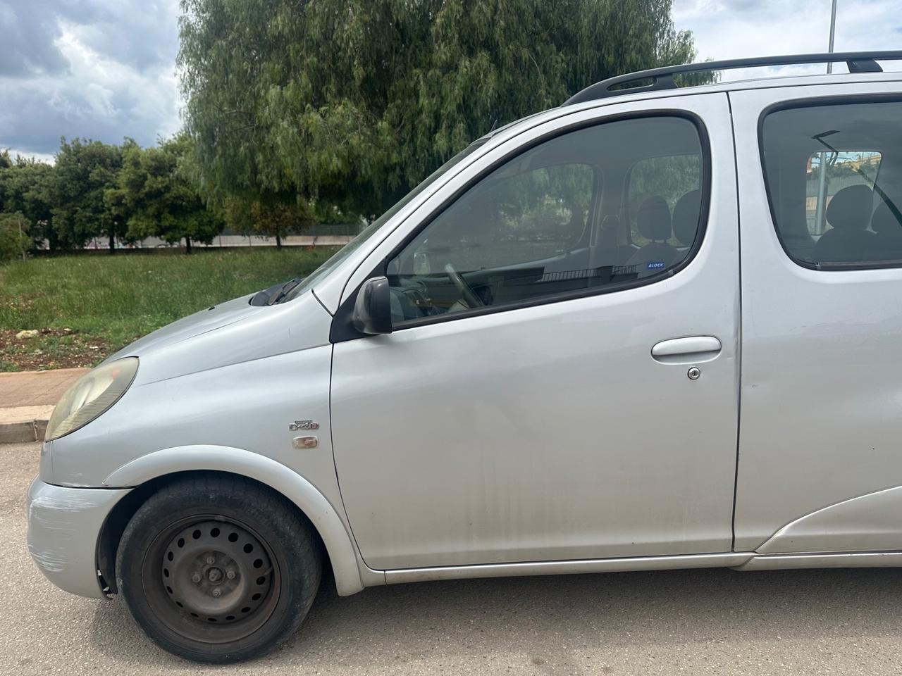 Toyota YARIS VERSO 1.4 DIESEL