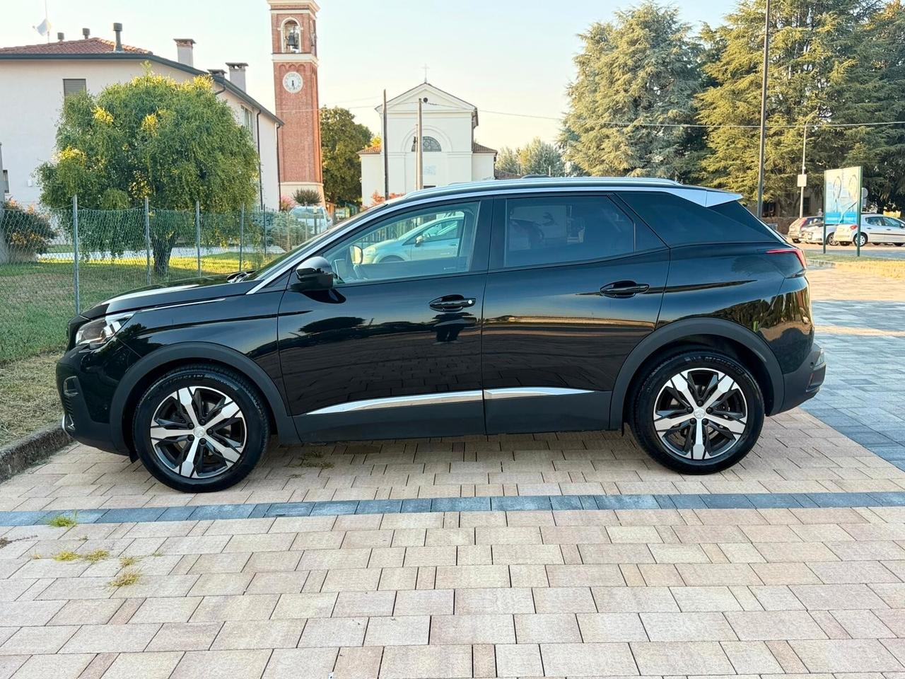 Peugeot 3008 BlueHDi 130 S&S EAT8 Allure euro6d