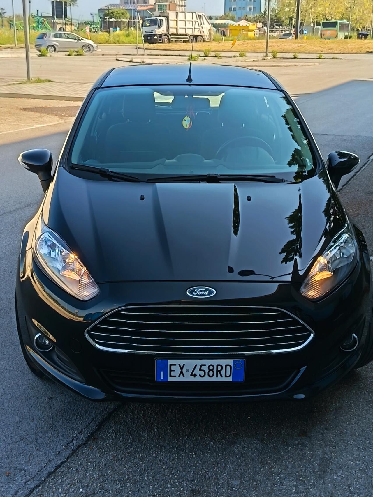 Ford Fiesta 2014 1.0 benzina 80.000KM 12 MESI DI GARANZIA NEOPATENTATI