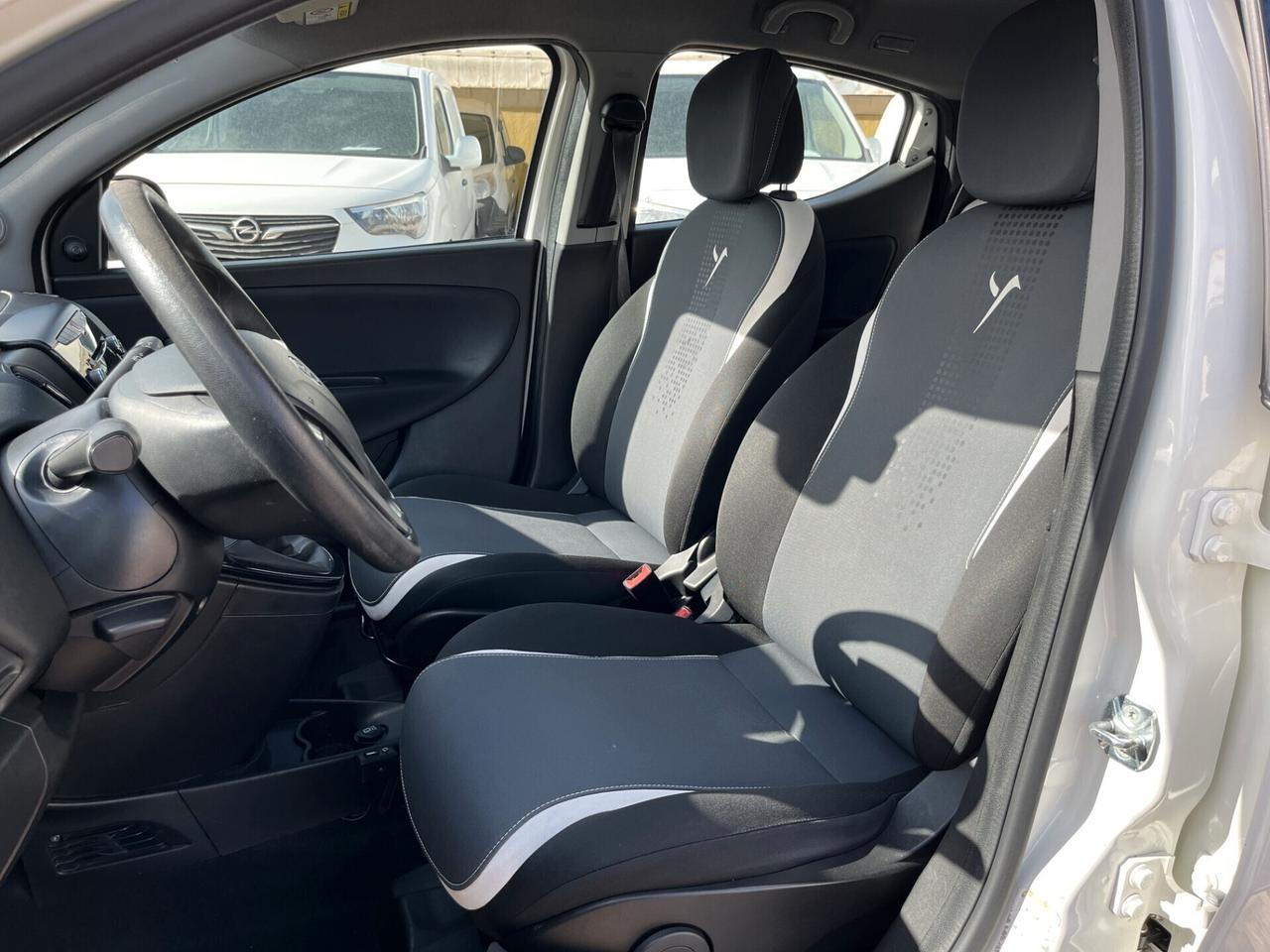 Lancia YPSILON 1.2 69 CV GPL Elefantino - 2015
