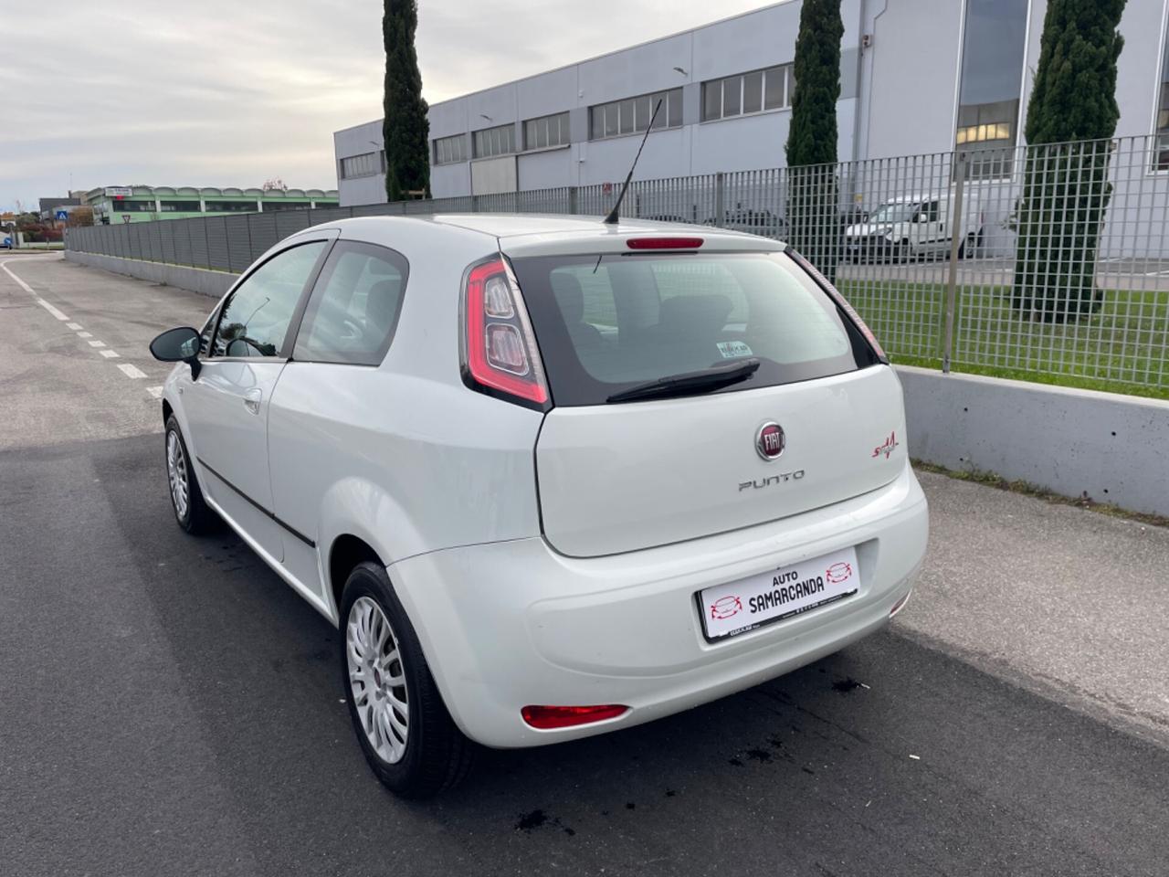 Fiat Nuova Punto 1.3 MTJ 85CV 3 Porte 2014 Ok per neopatentati