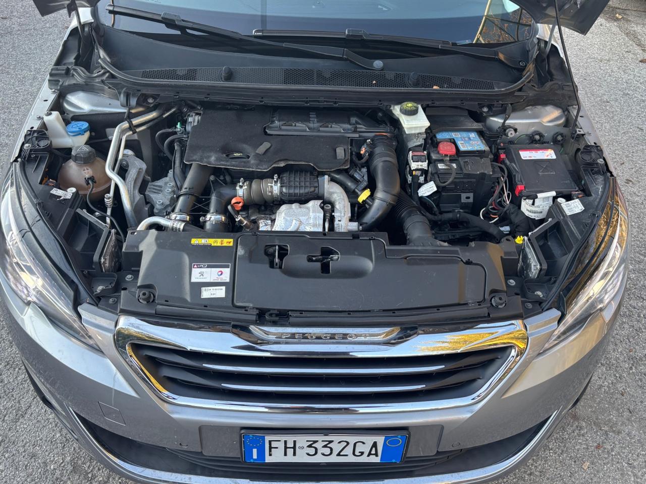 Peugeot 308 1.6 HDi 115 CV 5 porte Allure
