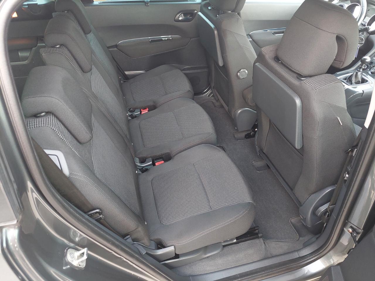 Peugeot 5008 1.6 HDi 110CV 80.000km 7p