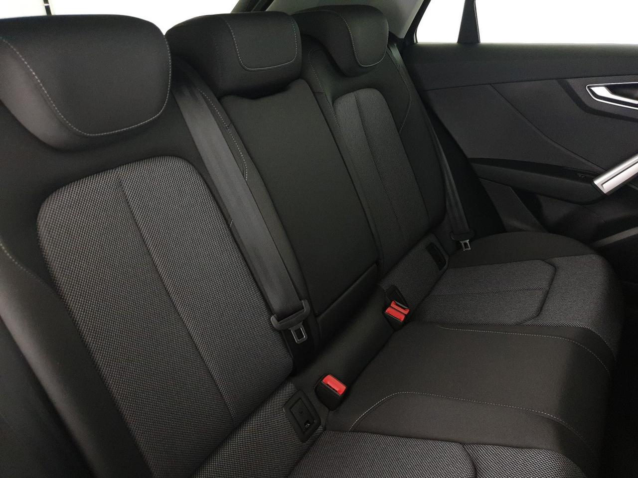 30TFSI 116CV Business Advanced