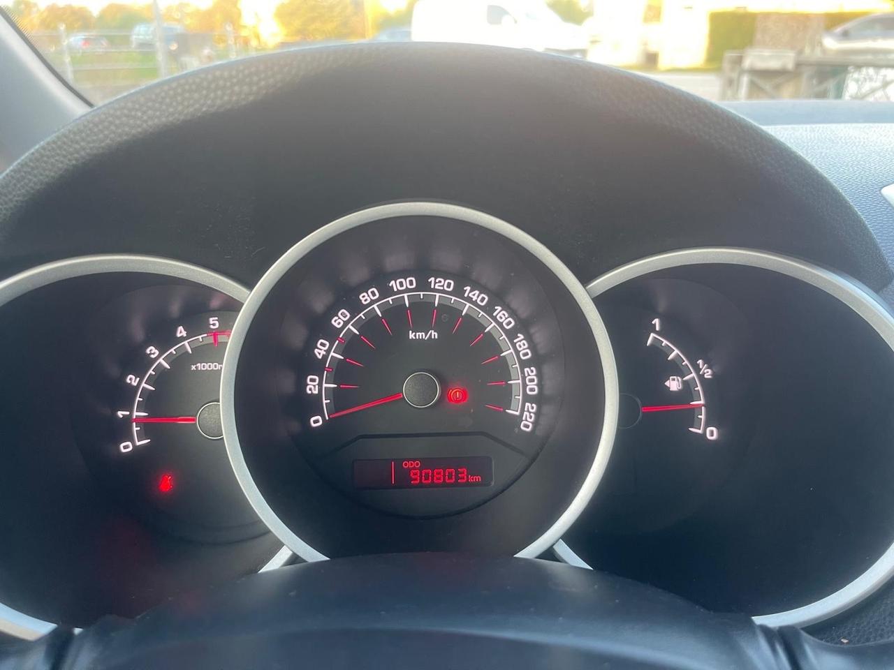 Kia Venga 1.4 CRDi 90 CV Crossover 90 000 KM