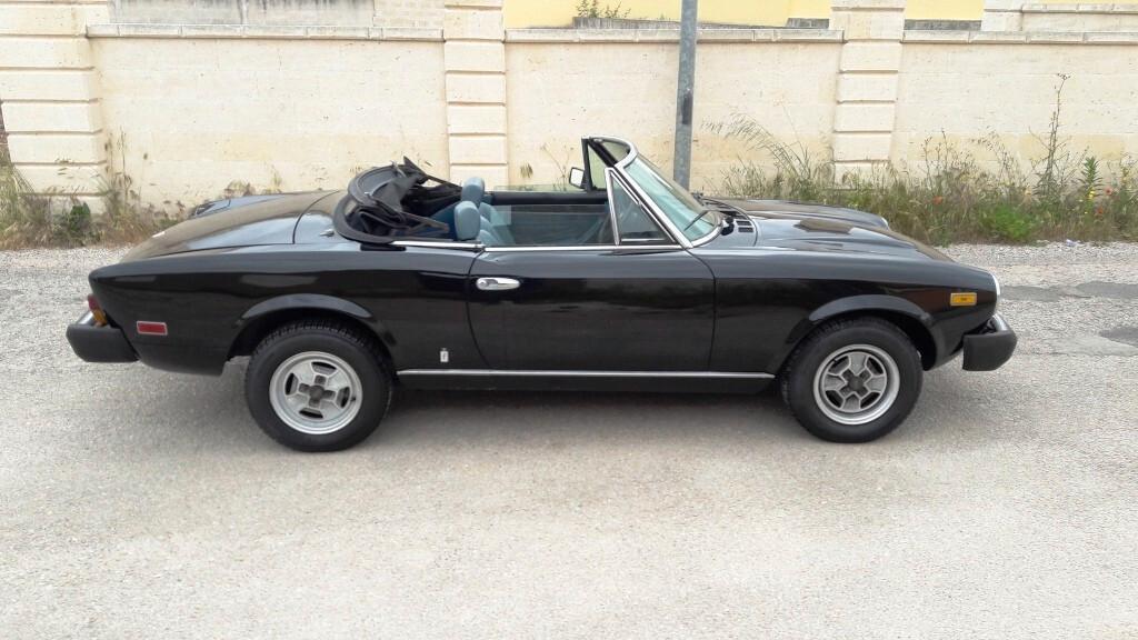 Fiat 124 Spider Pininfarina certif. ASI con C.R.S