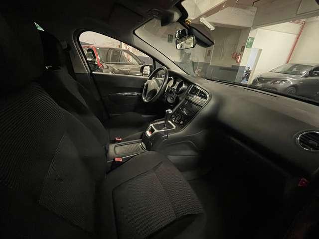 Peugeot 5008 1.6 e-hdi 110cv Allure Automatica + 7 Posti