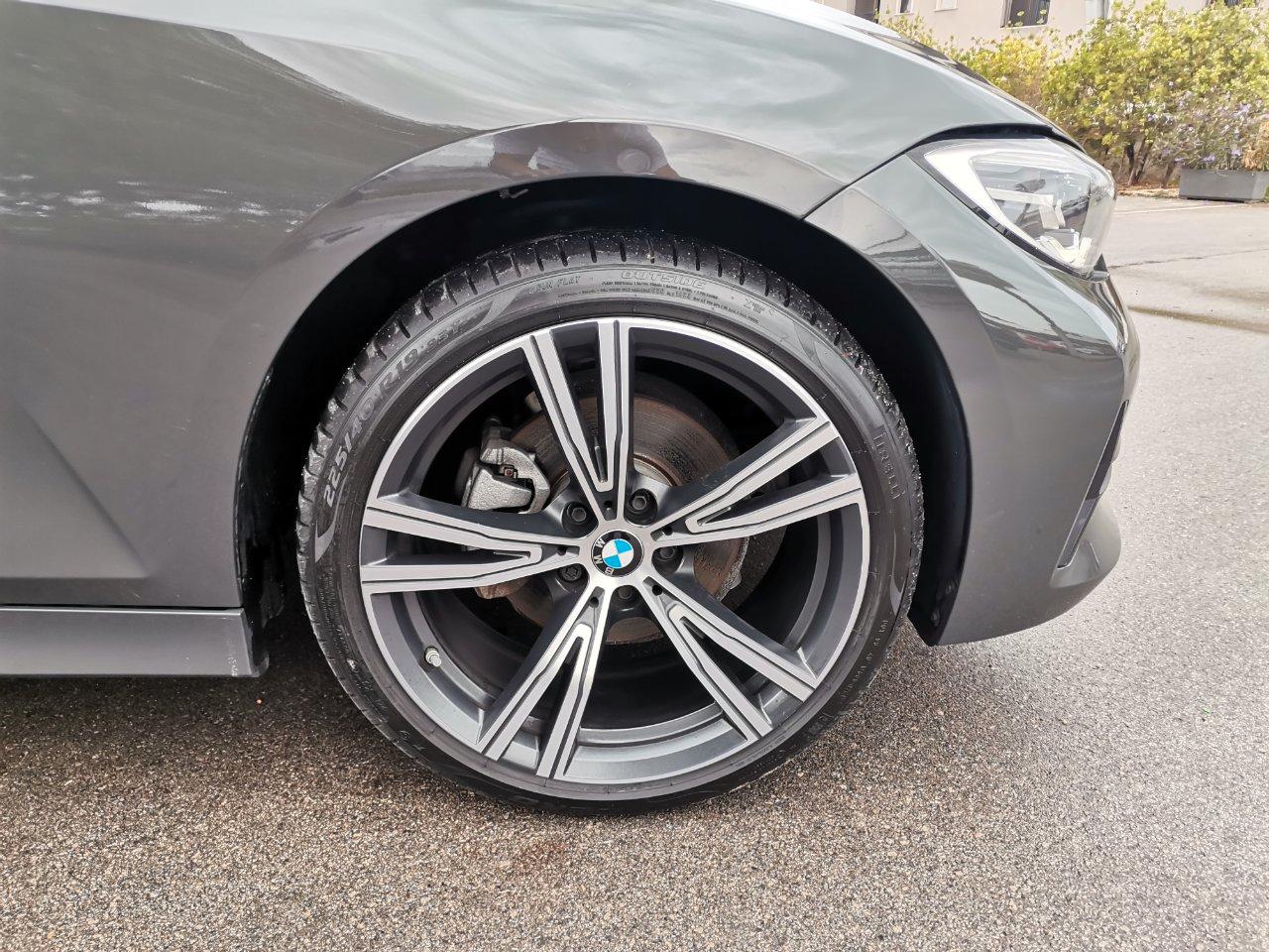 BMW 320 d Touring mhev 48V xdrive Business Advantage auto